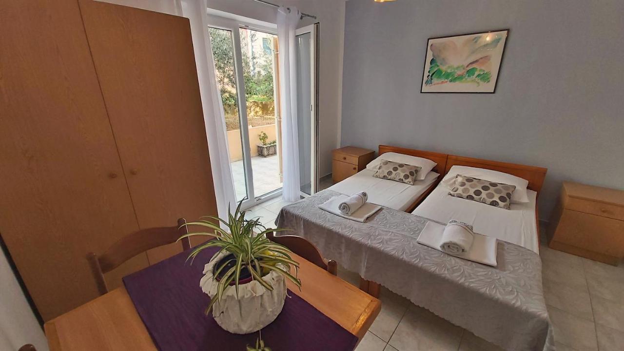 Apartments Mandalinic Omis Luaran gambar