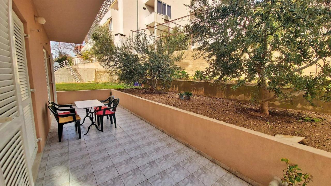 Apartments Mandalinic Omis Luaran gambar