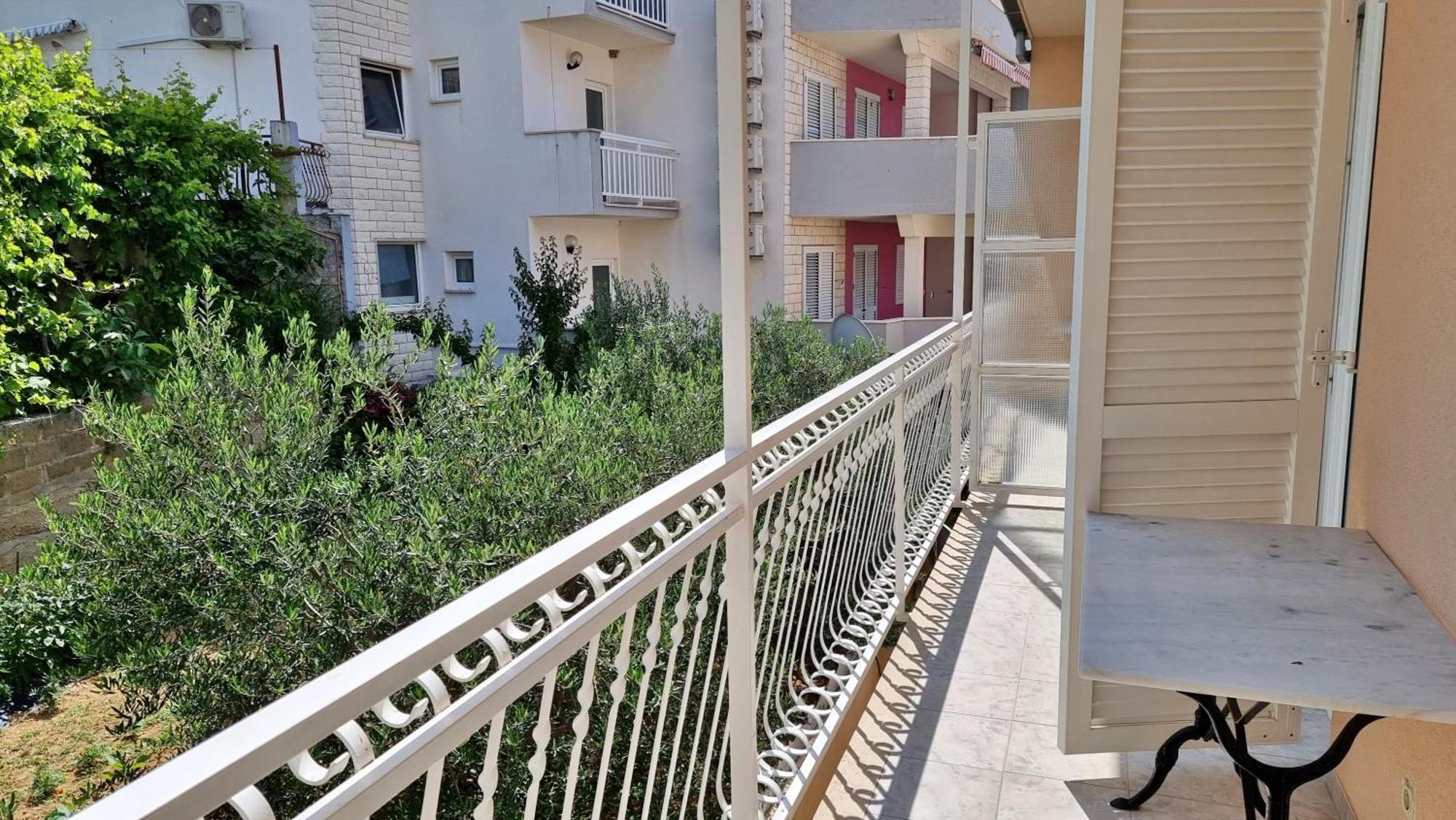 Apartments Mandalinic Omis Luaran gambar