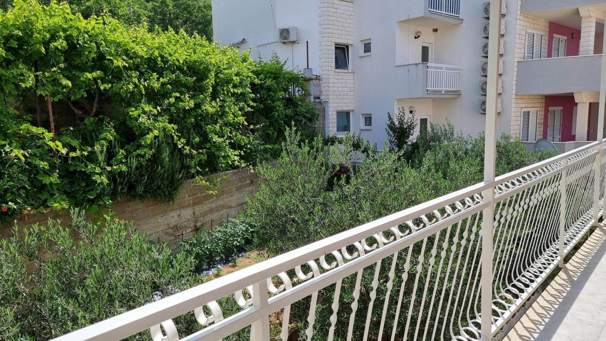 Apartments Mandalinic Omis Luaran gambar